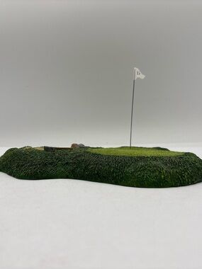 Department 56 1998 Vintage Village Accessories Putting Green 52740 Retired